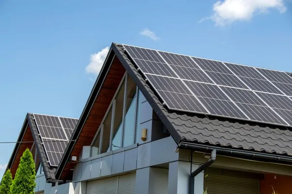 Fotovoltika s 8 kWp na streche domu